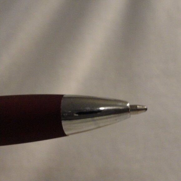 𝅺RN Dedicated to Excellence pen - Picture 6 of 6